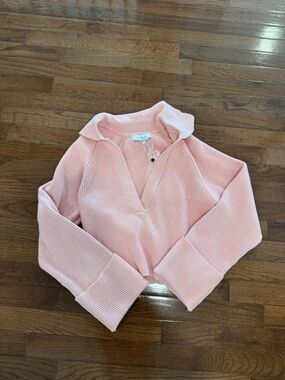 NWT L'Academie Pale Pink V-Neck Collared Women's Sweater